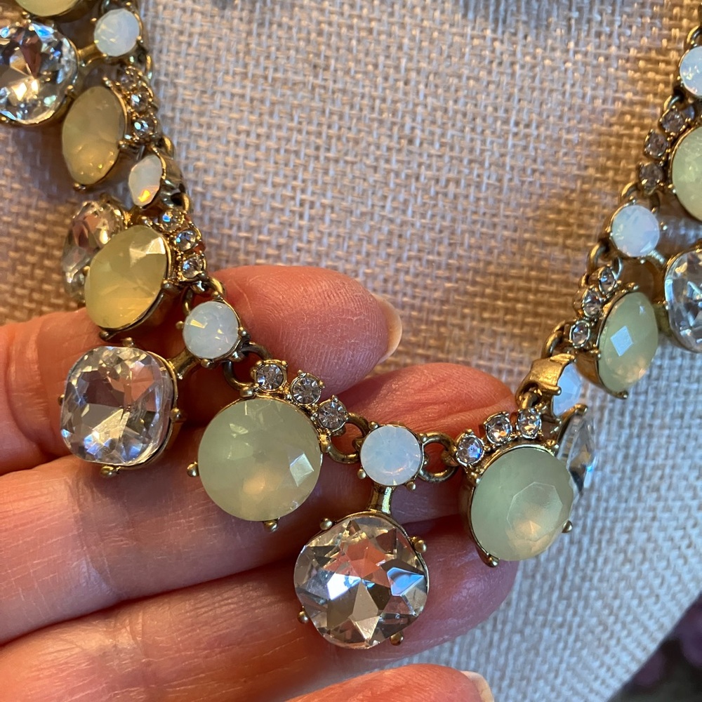 J.CREW Gold and Citrine colored Necklace with large Crystals Floral Design - Picture 3 of 12